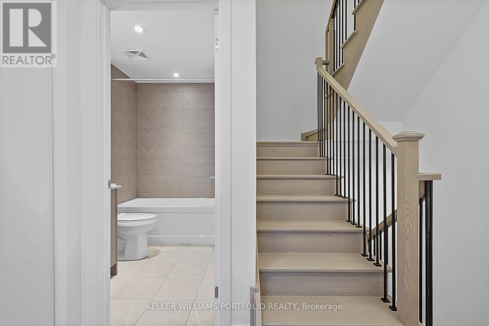 4 - 3069 Pharmacy Avenue, Toronto, Ontario  M1W 2H1 - Photo 9 - E12643010