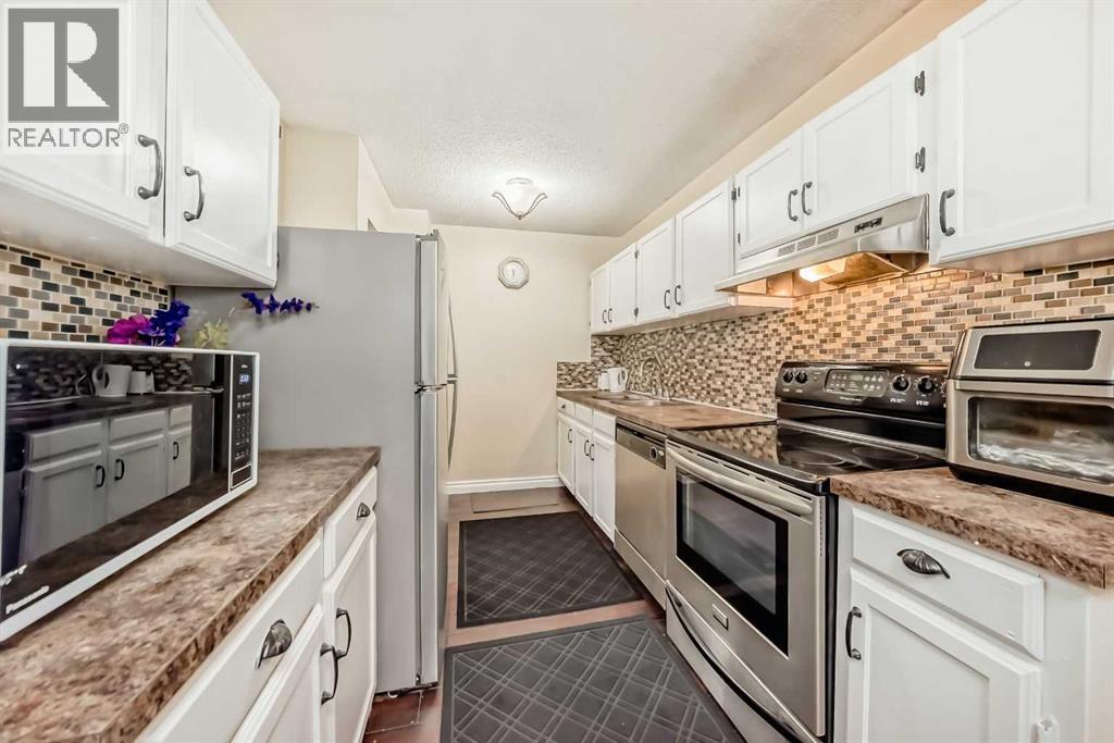 3, 103 Pinehill Place Ne, Calgary, Alberta  T1Y 2L8 - Photo 3 - A2273364