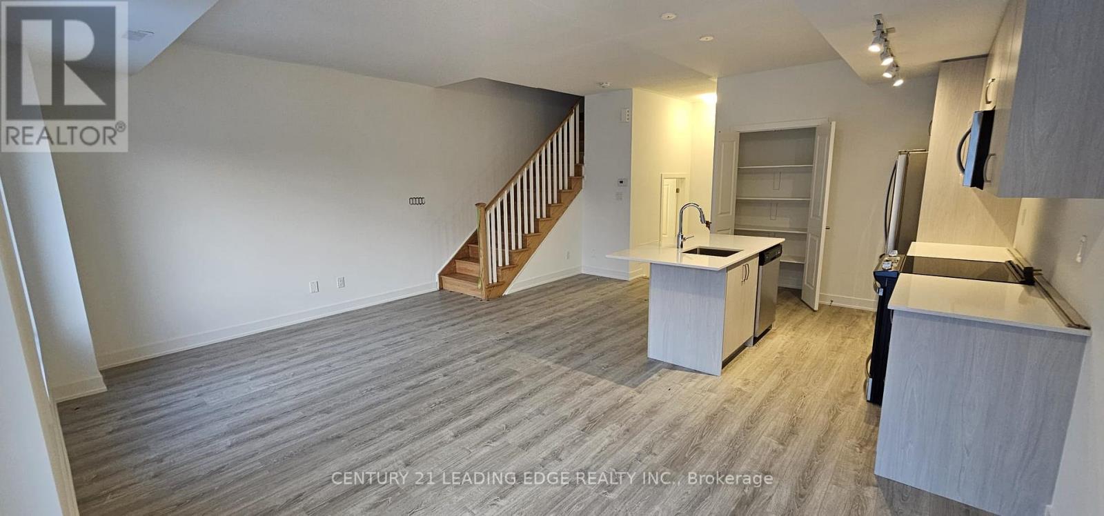 43 - 23 Canton Lane, Whitchurch-Stouffville, Ontario  L4A 4W8 - Photo 6 - N12643024