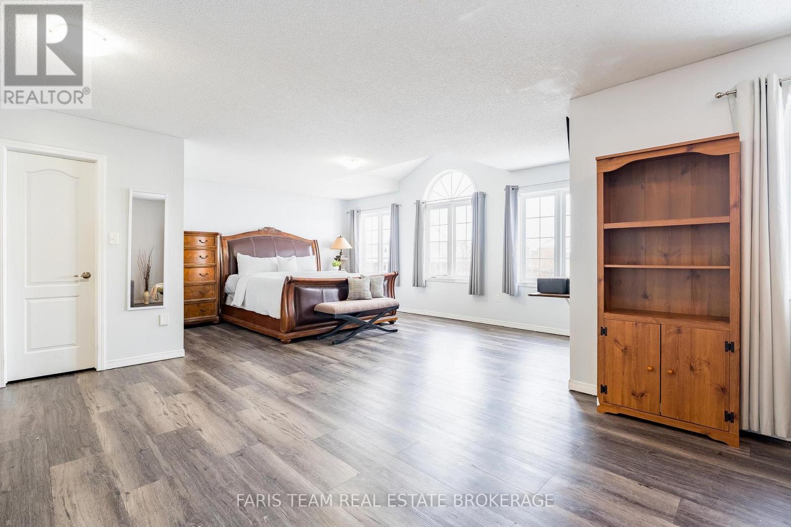 1373 Hunter Street, Innisfil, Ontario  L9S 0H5 - Photo 16 - N12643090