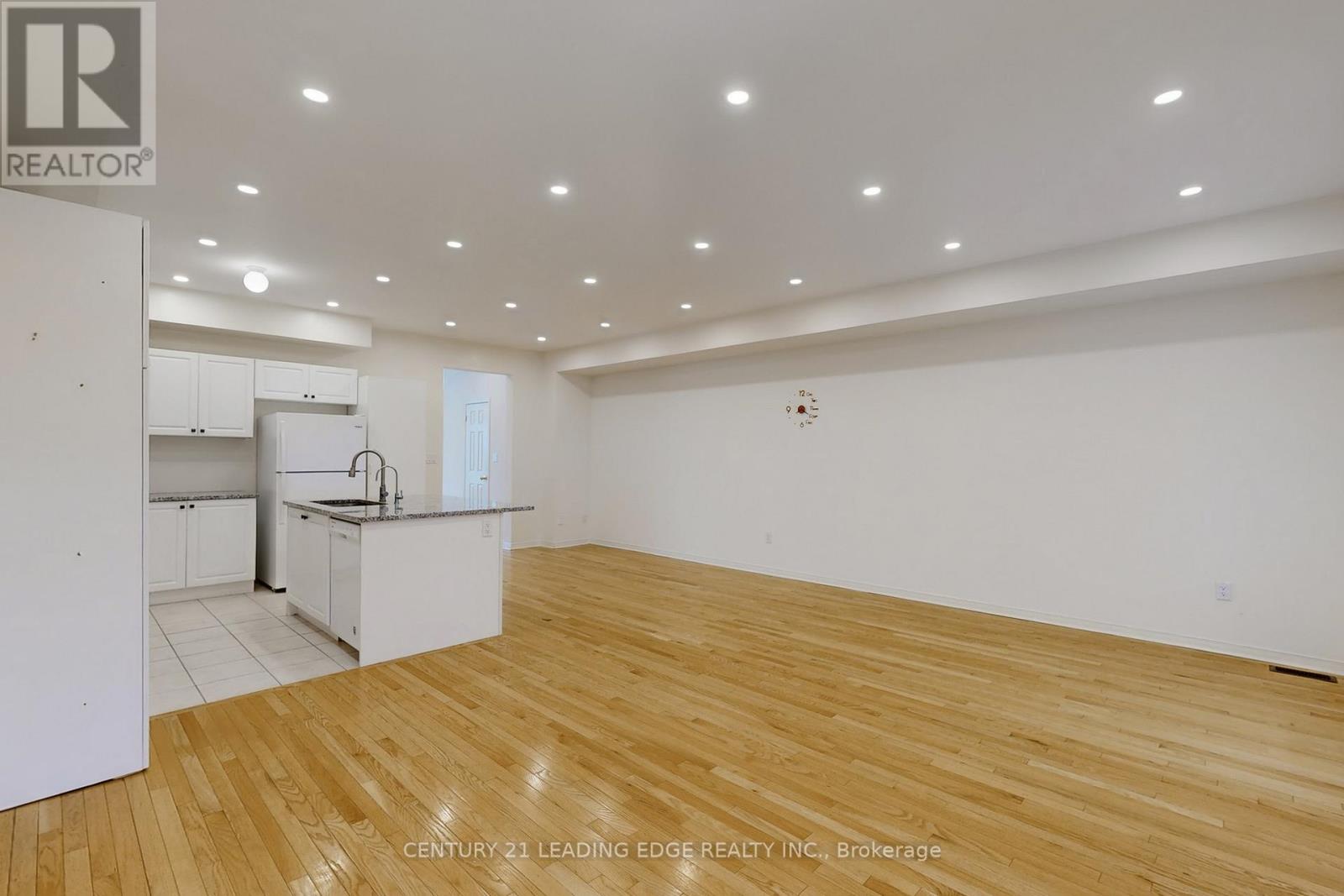 91 William F. Bell Parkway, Richmond Hill, Ontario  L4S 0K4 - Photo 10 - N12641836