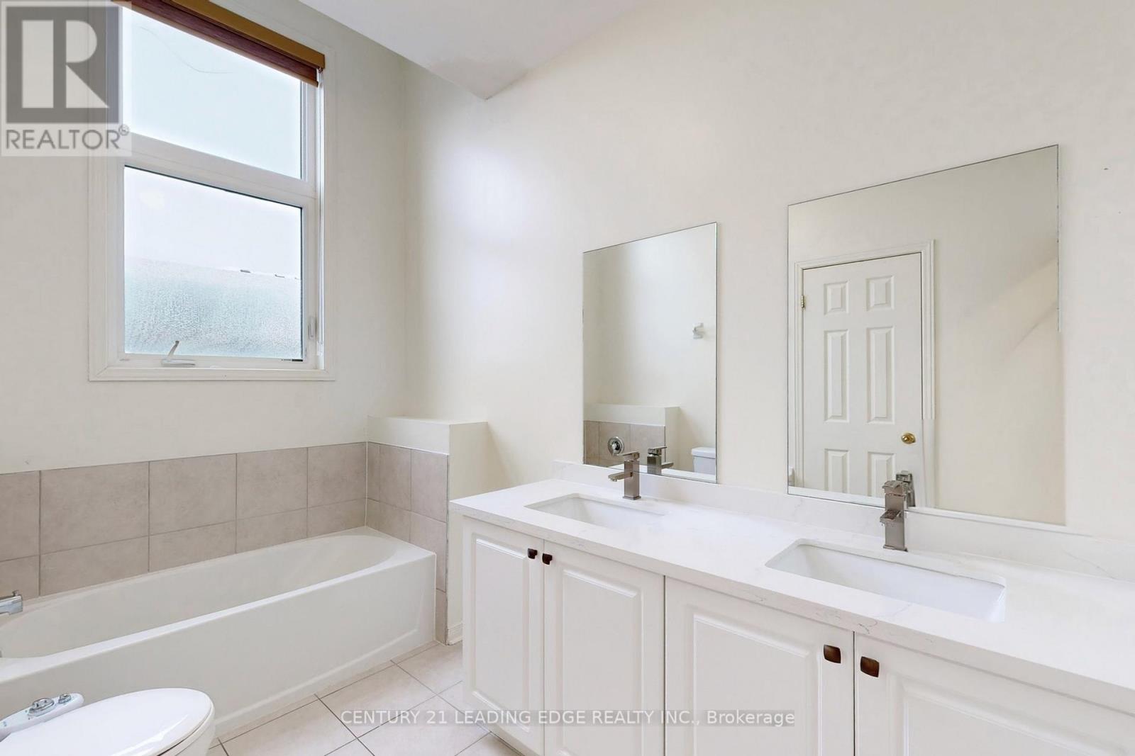 91 William F. Bell Parkway, Richmond Hill, Ontario  L4S 0K4 - Photo 16 - N12641836