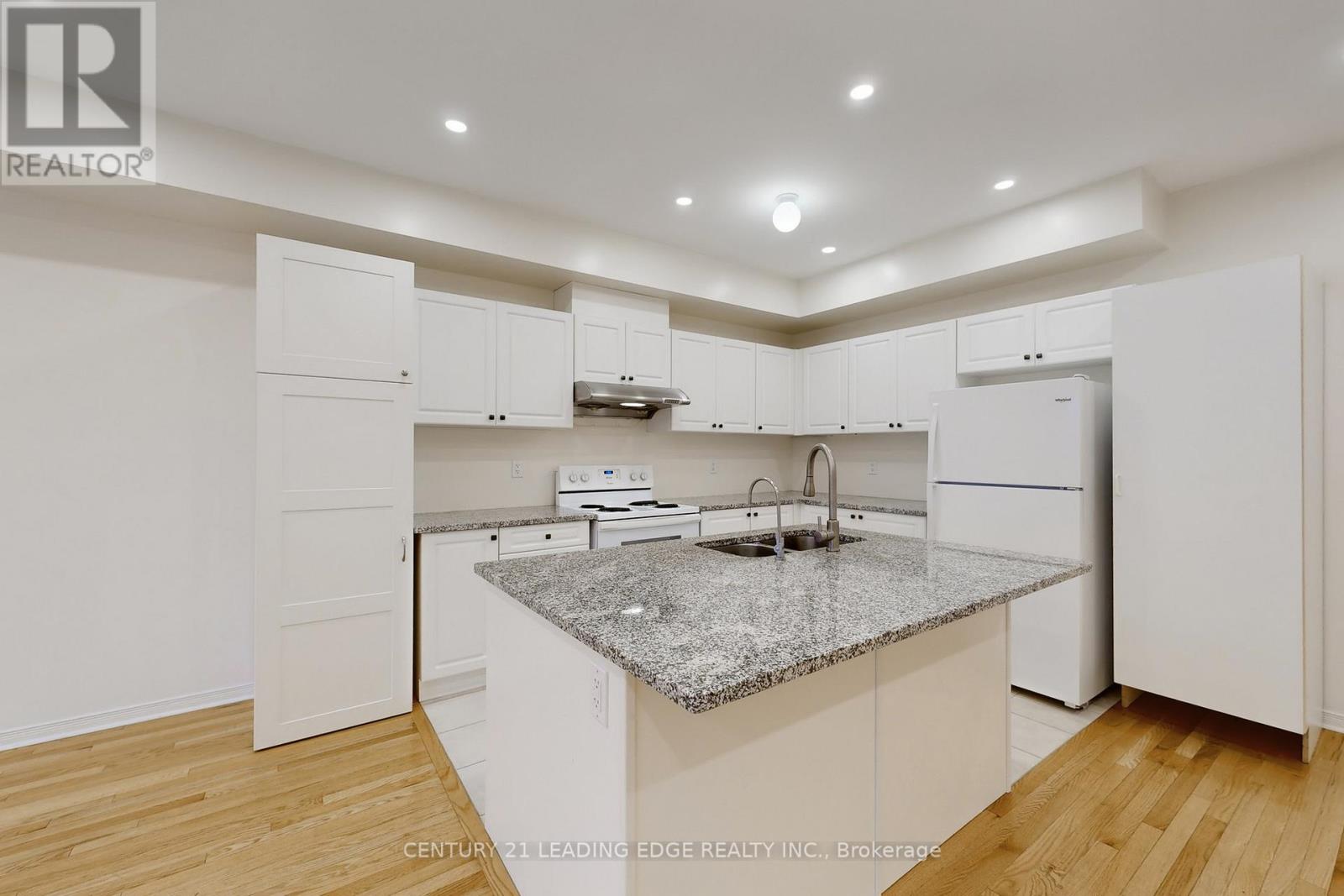 91 William F. Bell Parkway, Richmond Hill, Ontario  L4S 0K4 - Photo 11 - N12641836