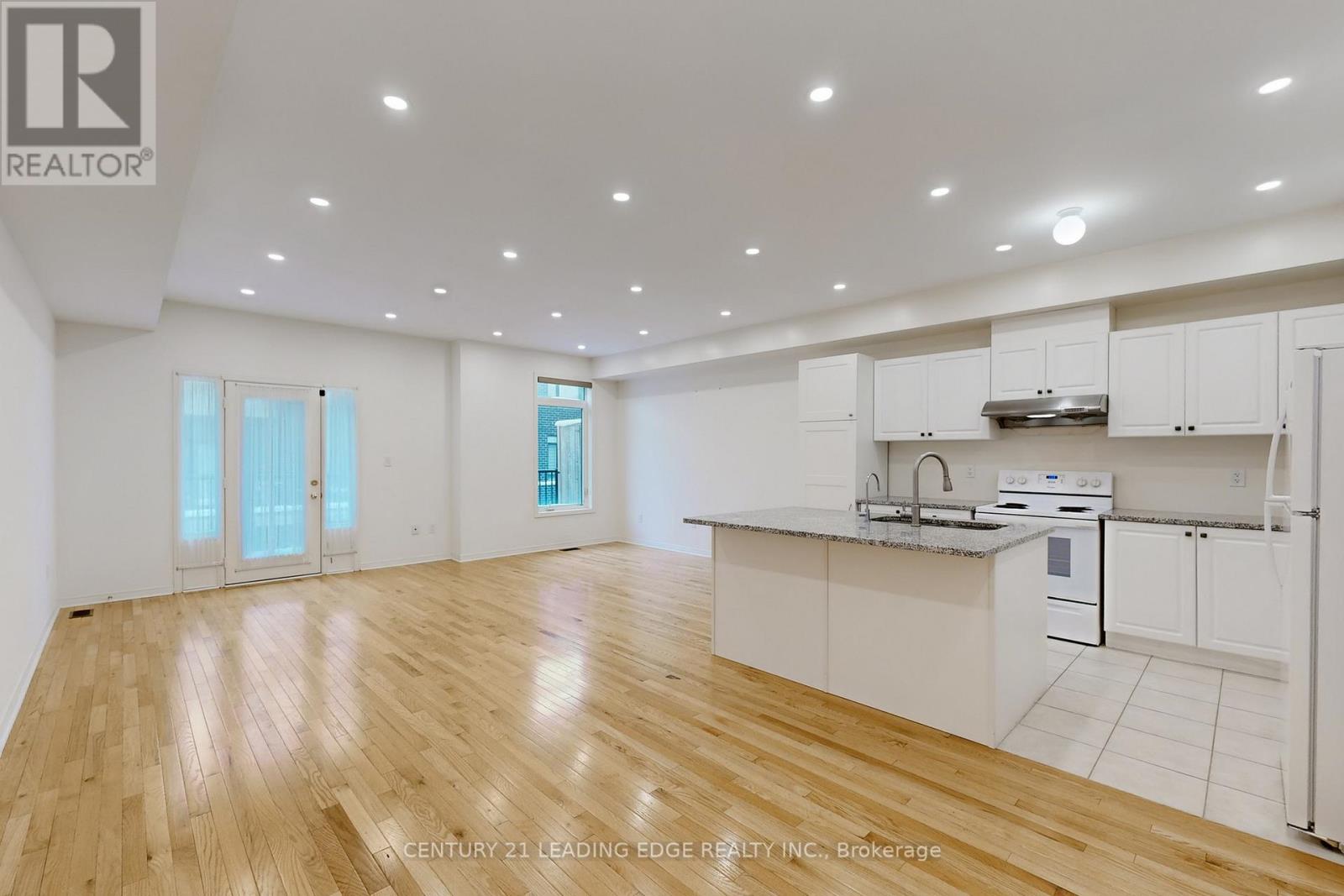 91 William F. Bell Parkway, Richmond Hill, Ontario  L4S 0K4 - Photo 9 - N12641836