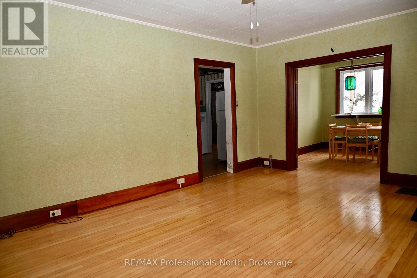 330 John Street S, Gravenhurst, Ontario  P1P 1J1 - Photo 13 - X12593744