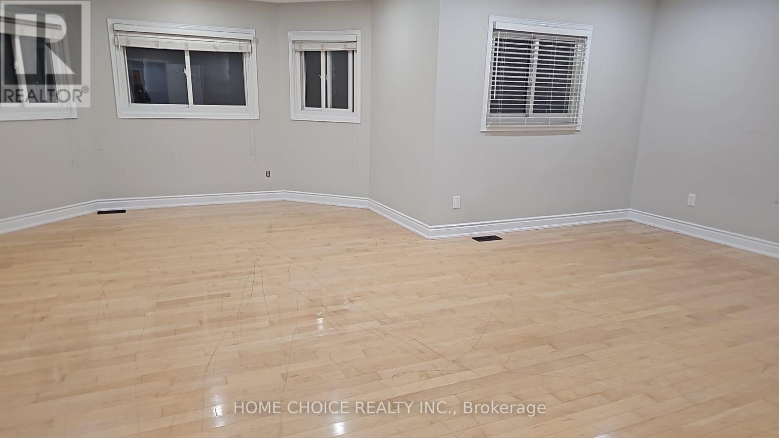 45 Livingston Drive W, Caledon, Ontario  L7C 1A1 - Photo 26 - W12640038