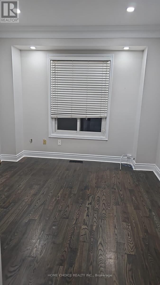 45 Livingston Drive W, Caledon, Ontario  L7C 1A1 - Photo 18 - W12640038