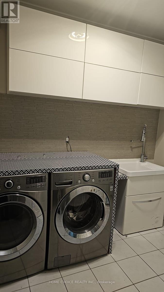 45 Livingston Drive W, Caledon, Ontario  L7C 1A1 - Photo 34 - W12640038