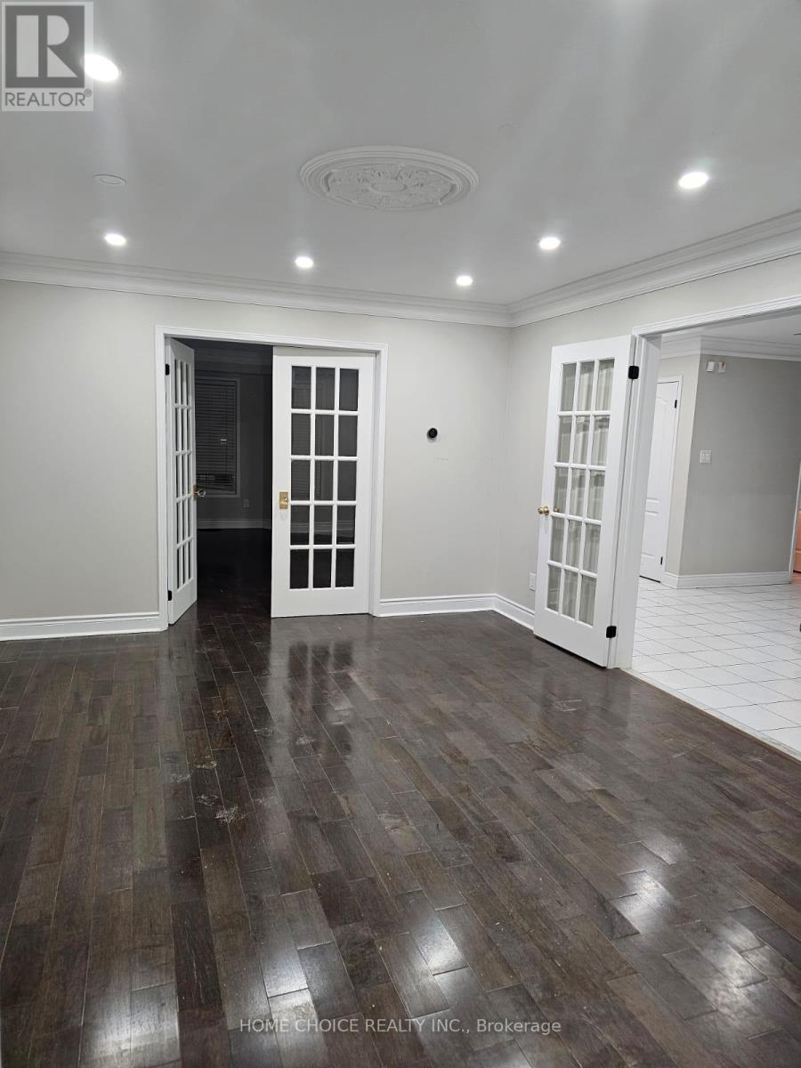 45 Livingston Drive W, Caledon, Ontario  L7C 1A1 - Photo 7 - W12640038