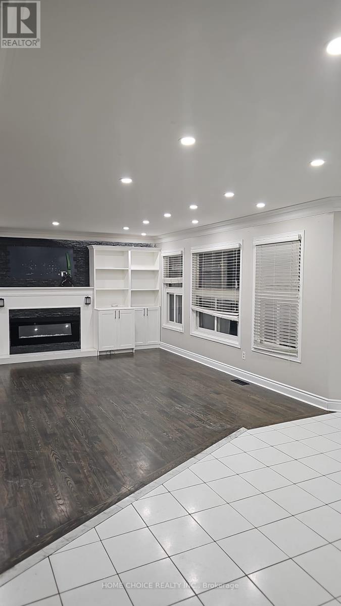 45 Livingston Drive W, Caledon, Ontario  L7C 1A1 - Photo 9 - W12640038