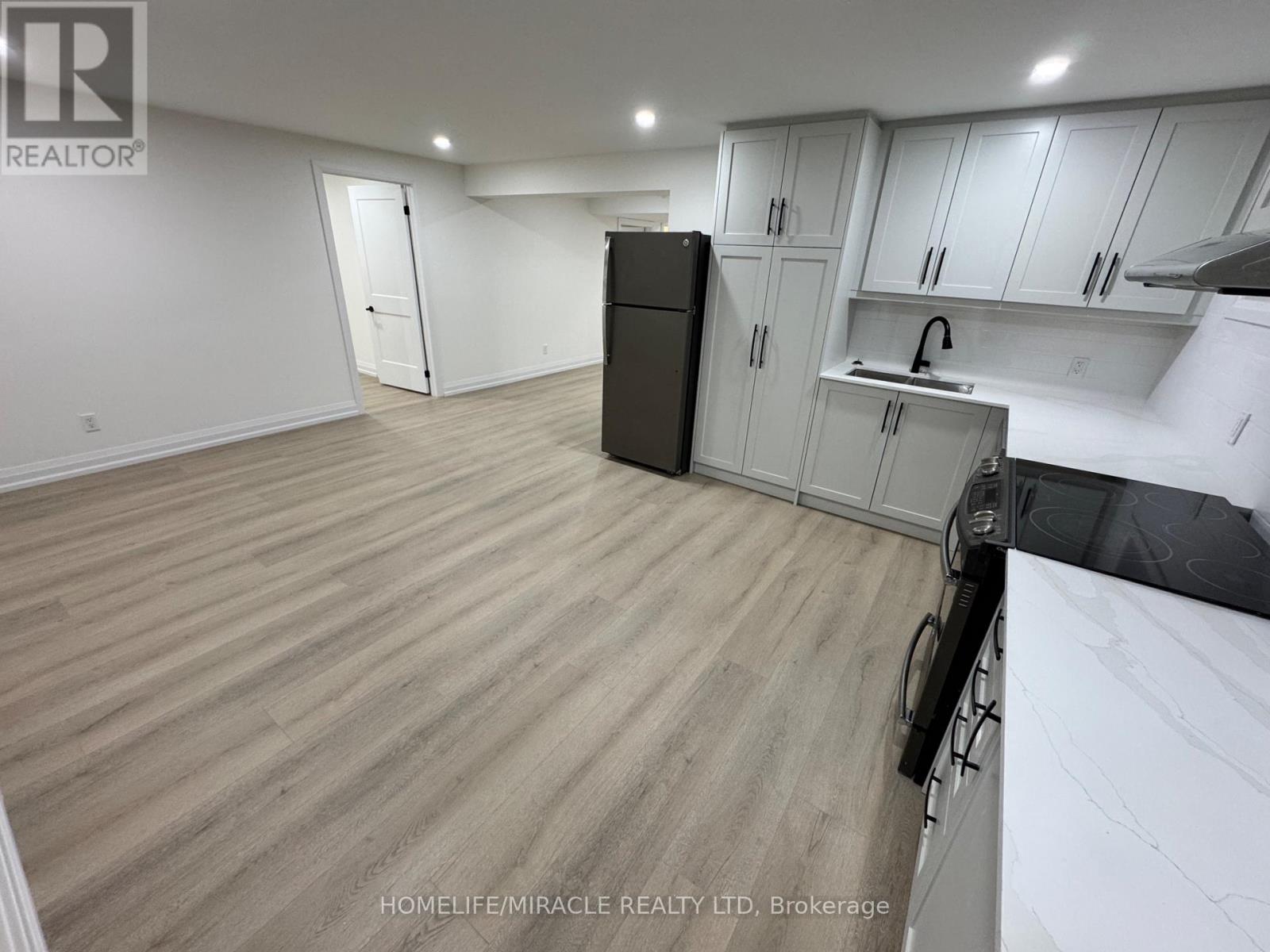 79 Cedarholme Avenue, Caledon, Ontario  L7C 3T2 - Photo 16 - W12642452