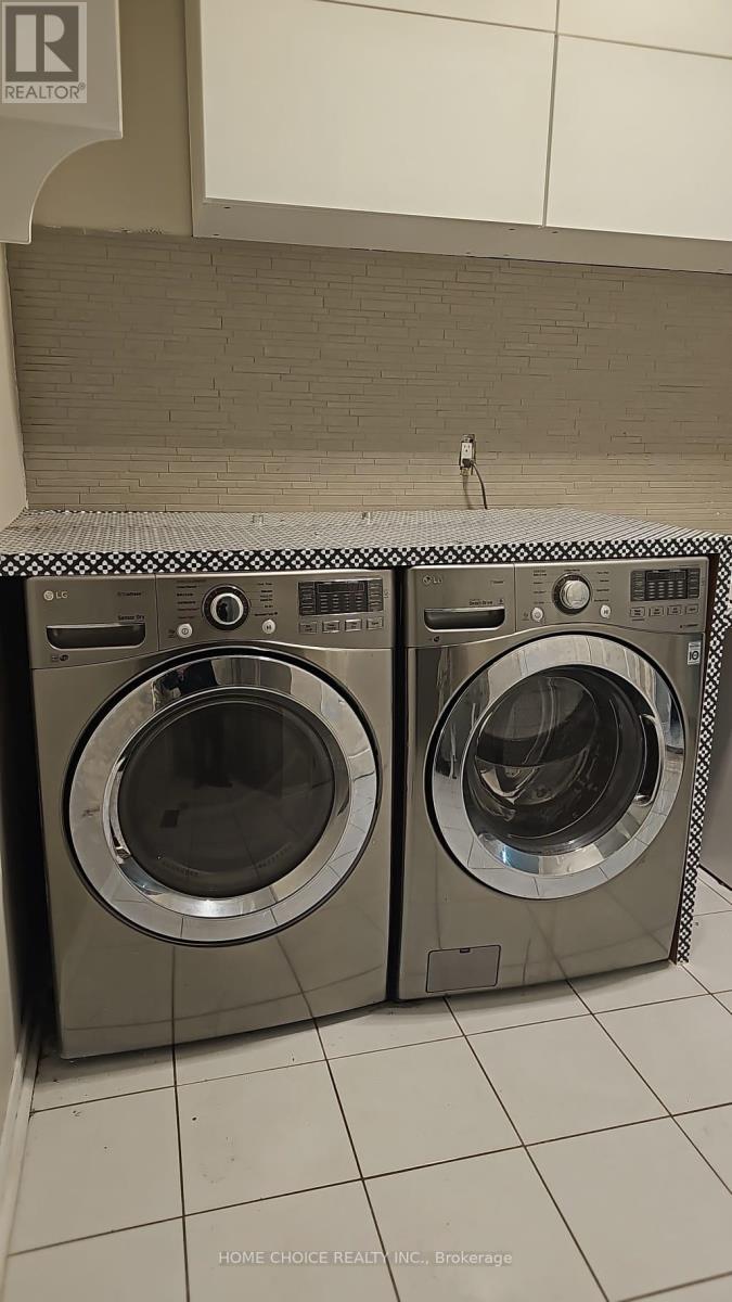 45 Livingston Drive W, Caledon, Ontario  L7C 1A1 - Photo 33 - W12640038