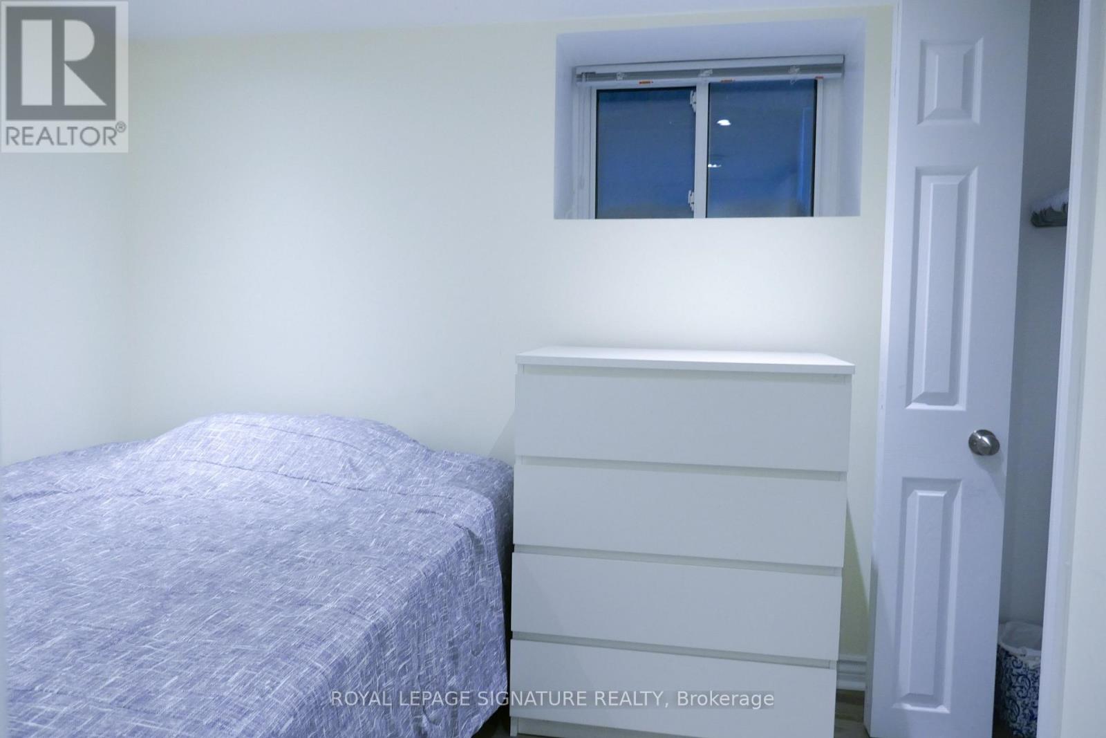 Lower - 47 Boon Avenue, Toronto, Ontario  M6E 3Z2 - Photo 7 - W12642966