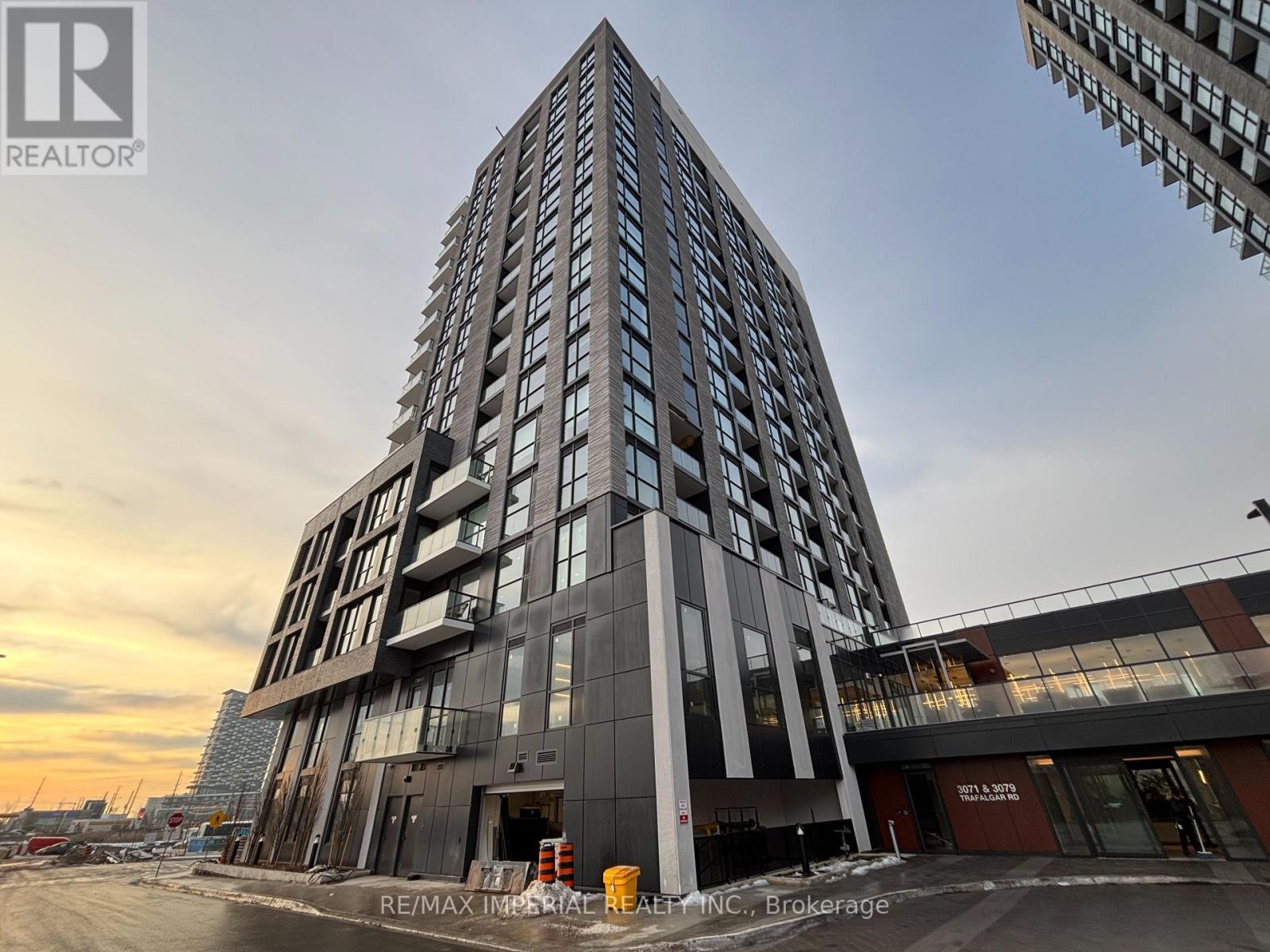 706 - 3071 TRAFALGAR ROAD, Oakville, Ontario