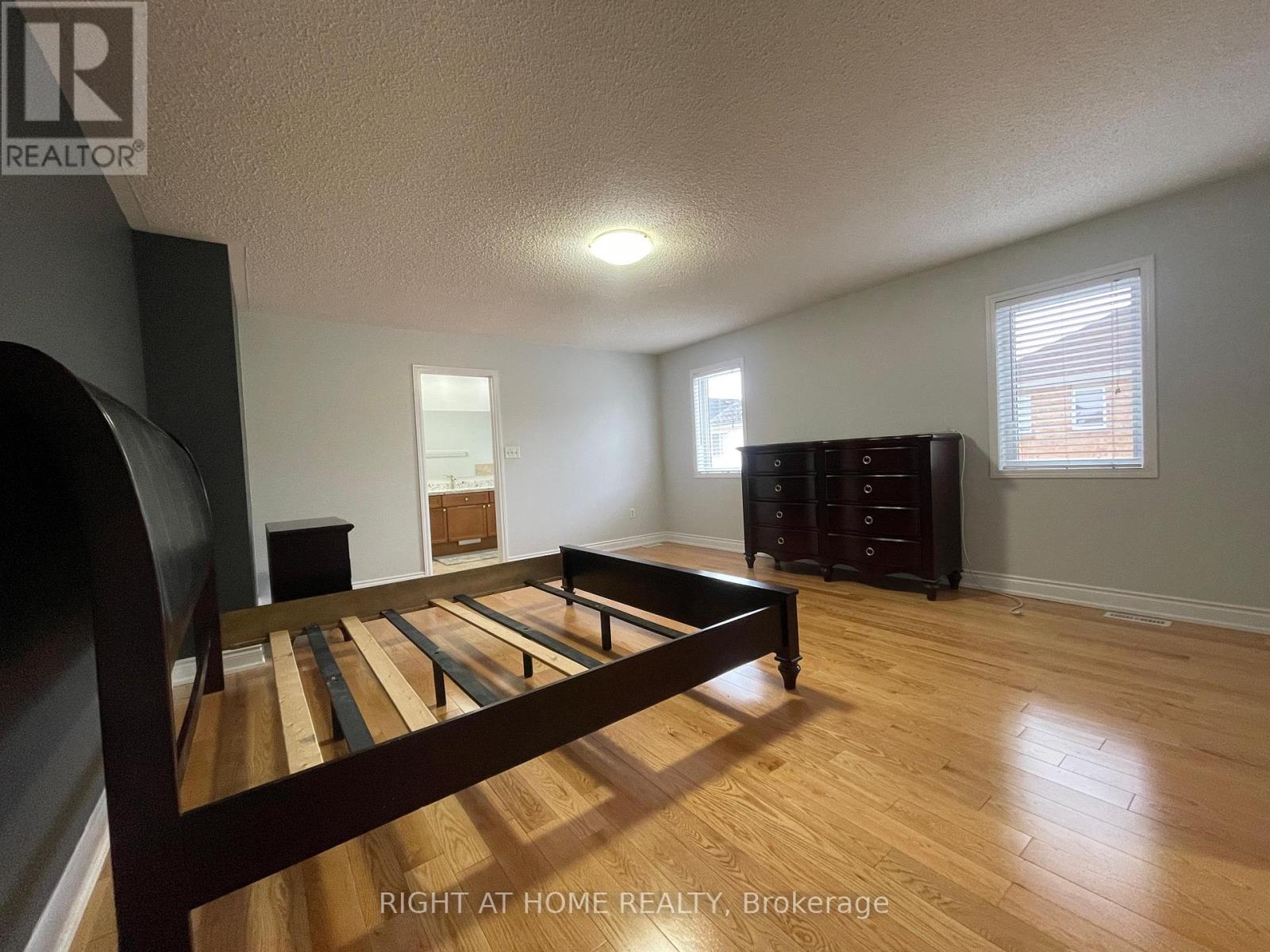 230 Fandango Drive, Brampton, Ontario  L6X 0M1 - Photo 21 - W12642992