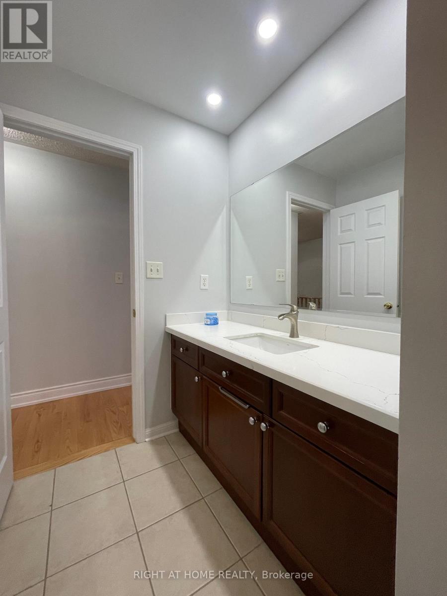 230 Fandango Drive, Brampton, Ontario  L6X 0M1 - Photo 36 - W12642992