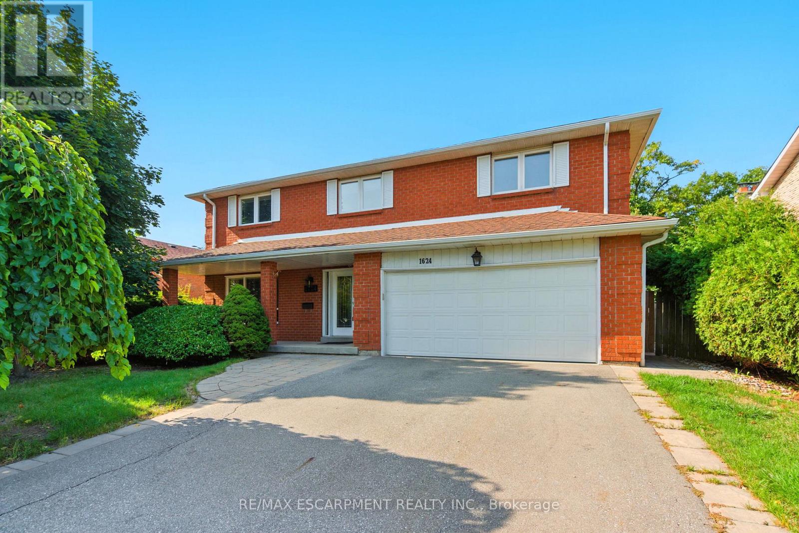 1624 GALLANT DRIVE, Mississauga, Ontario