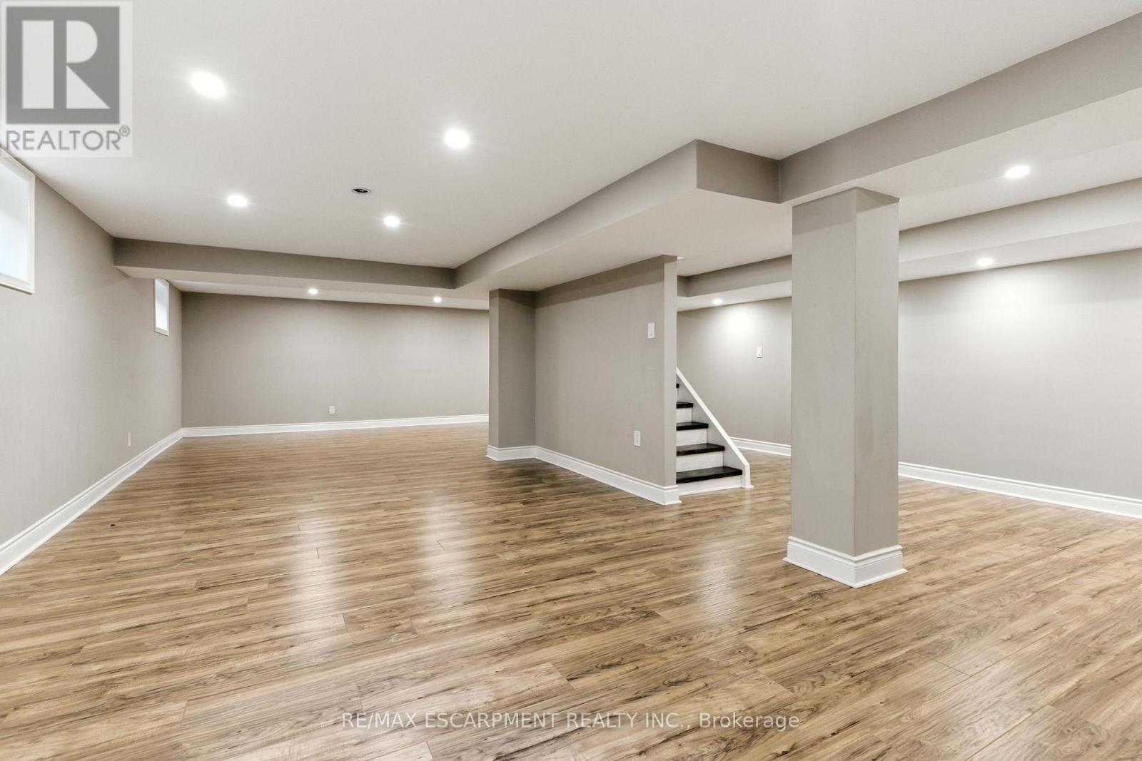 1624 Gallant Drive, Mississauga, Ontario  L5H 3S8 - Photo 37 - W12643000