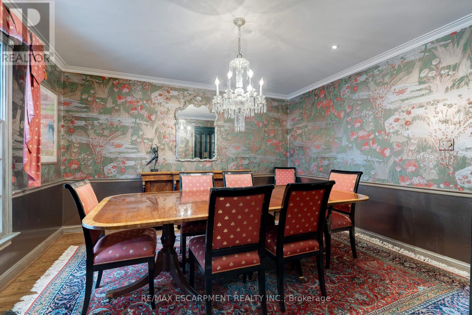 238 Penn Drive, Burlington, Ontario  L7N 2B8 - Photo 10 - W12643006