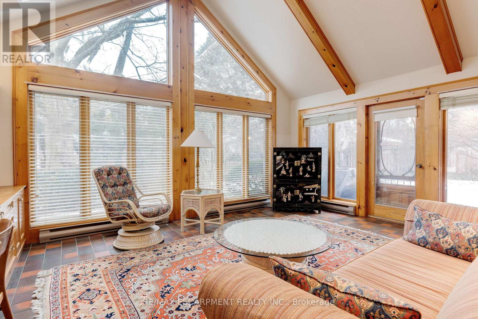 238 Penn Drive, Burlington, Ontario  L7N 2B8 - Photo 19 - W12643006