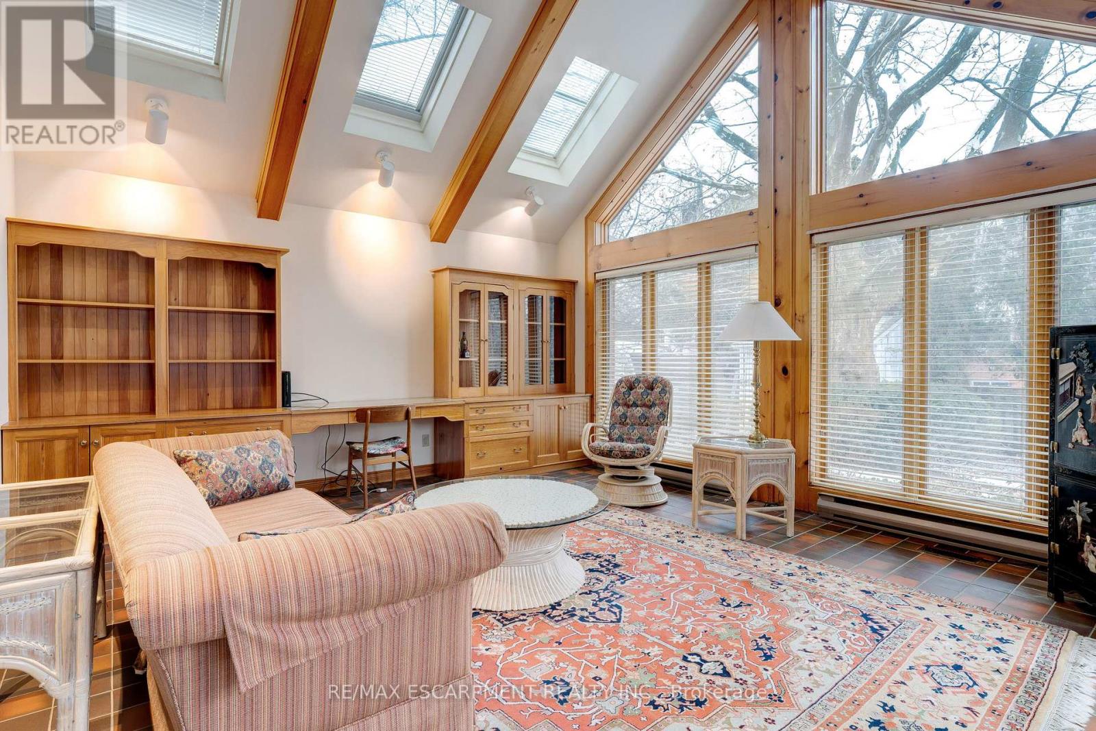 238 Penn Drive, Burlington, Ontario  L7N 2B8 - Photo 20 - W12643006