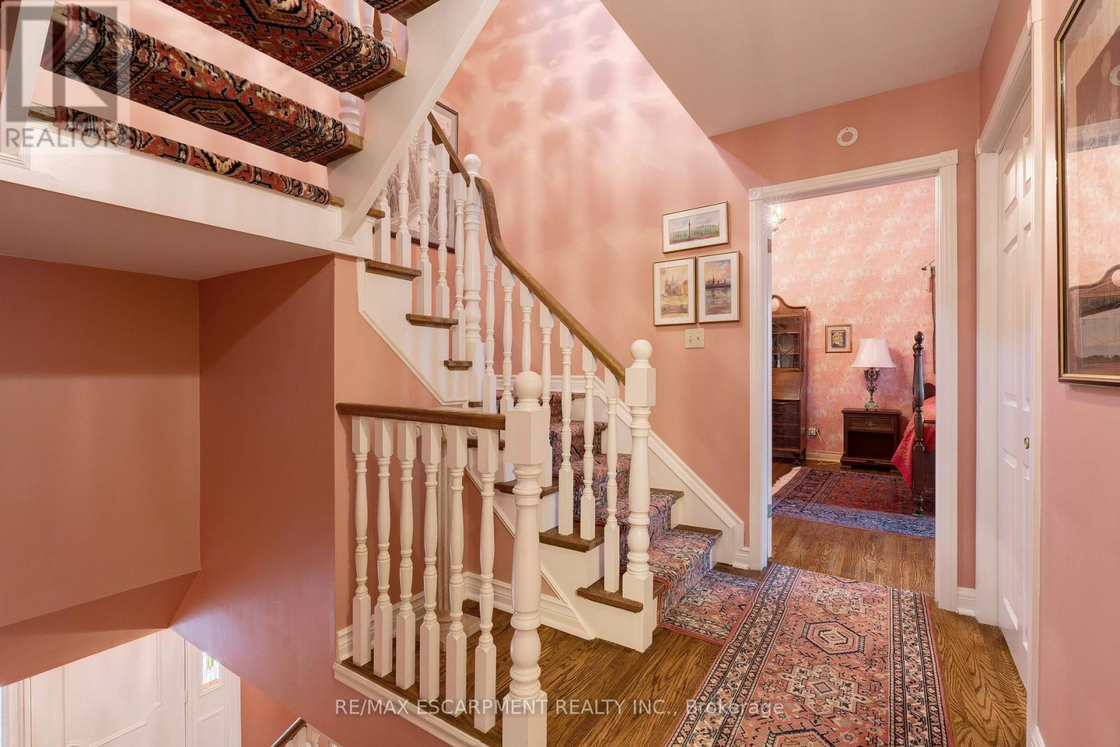 238 Penn Drive, Burlington, Ontario  L7N 2B8 - Photo 24 - W12643006