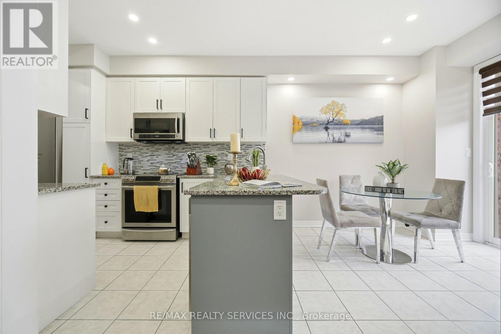 40 Abigail Crescent, Caledon, Ontario  L7C 4C7 - Photo 15 - W12643028