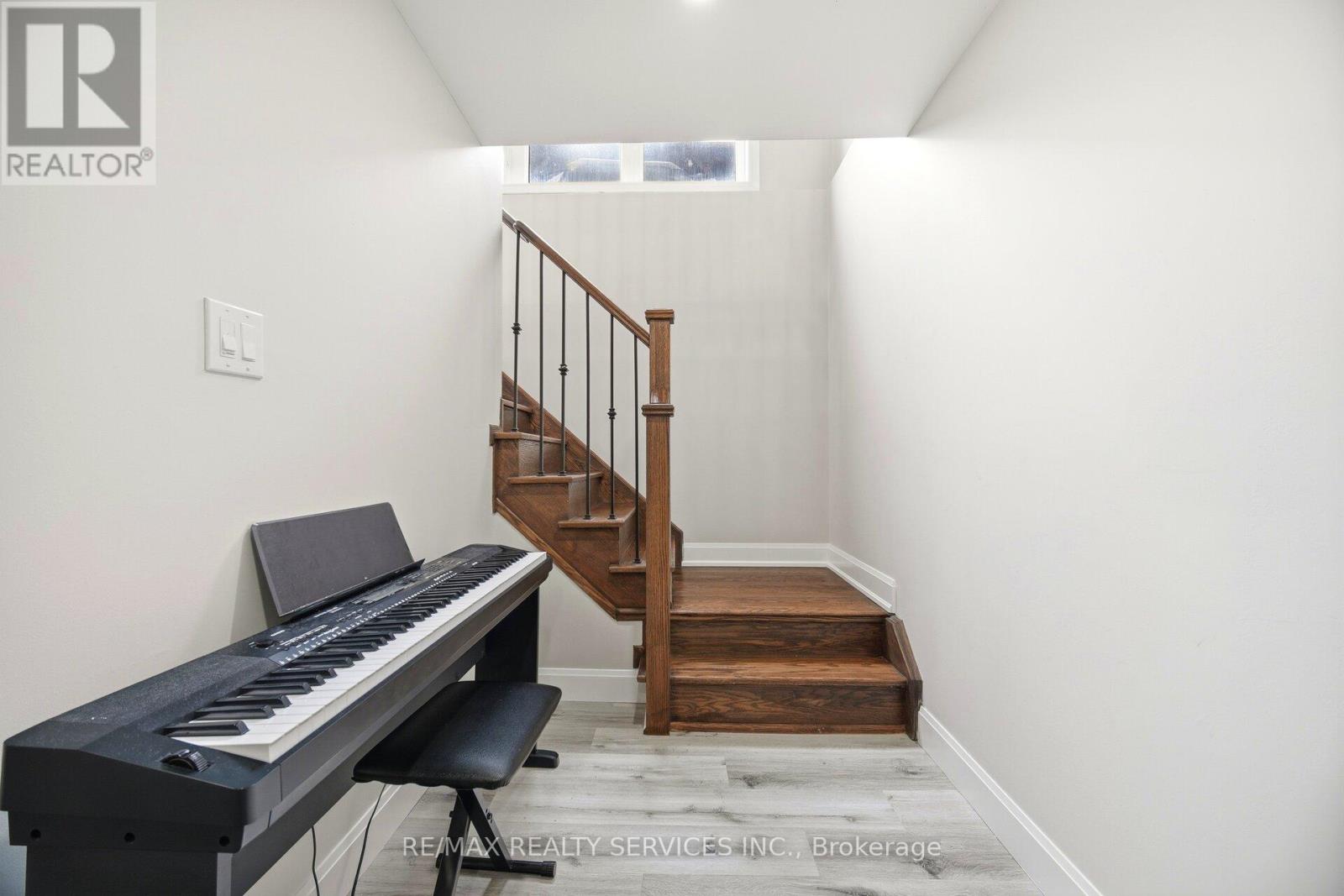 40 Abigail Crescent, Caledon, Ontario  L7C 4C7 - Photo 32 - W12643028