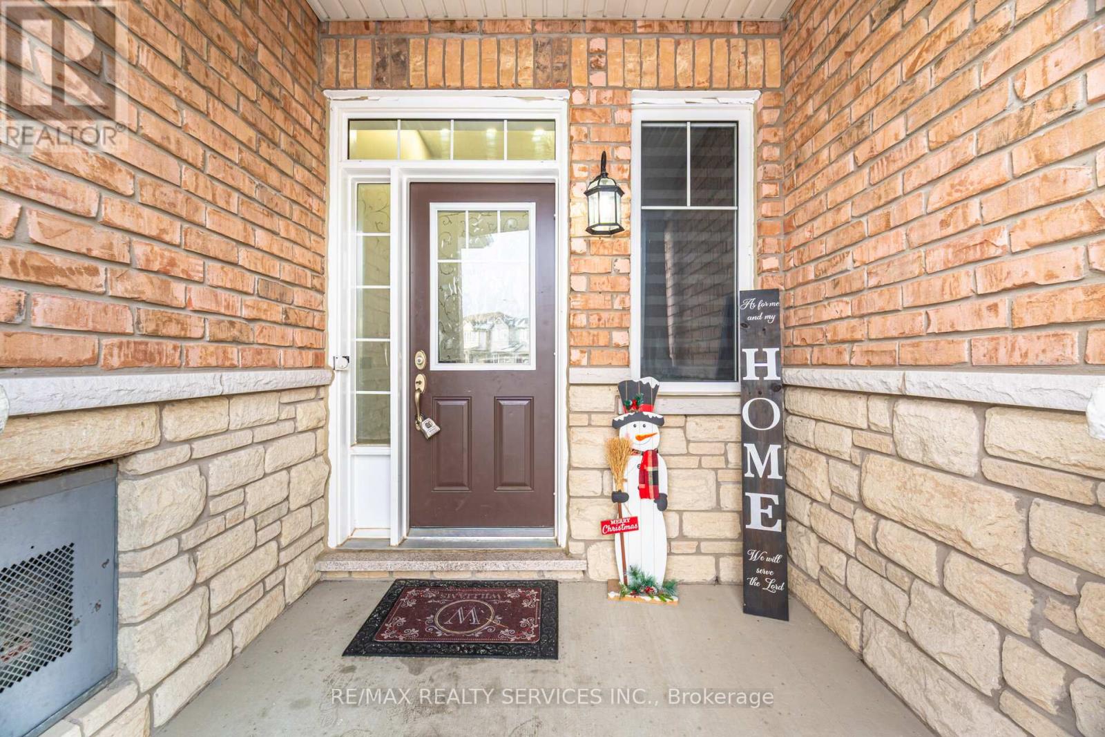 40 Abigail Crescent, Caledon, Ontario  L7C 4C7 - Photo 4 - W12643028