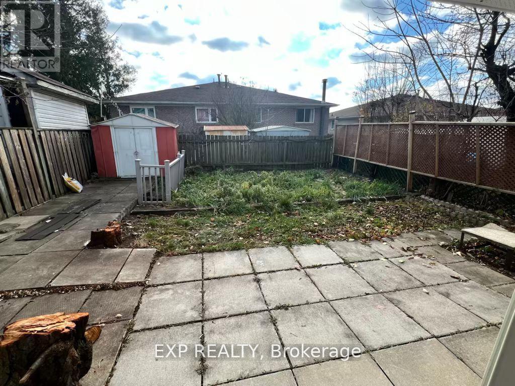 Lower - 39 Frankton Crescent, Toronto, Ontario  M3J 1C2 - Photo 10 - W12643036