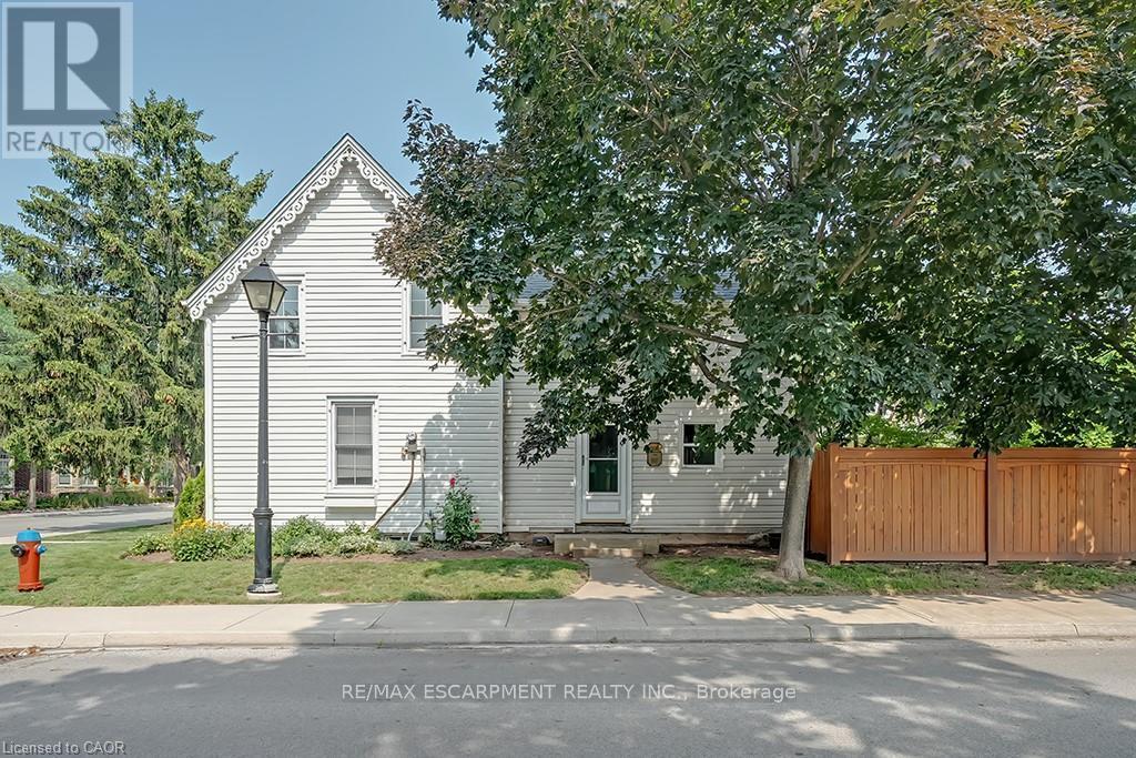 491 Pearl Street, Burlington, Ontario  L7R 2N4 - Photo 4 - W12643044