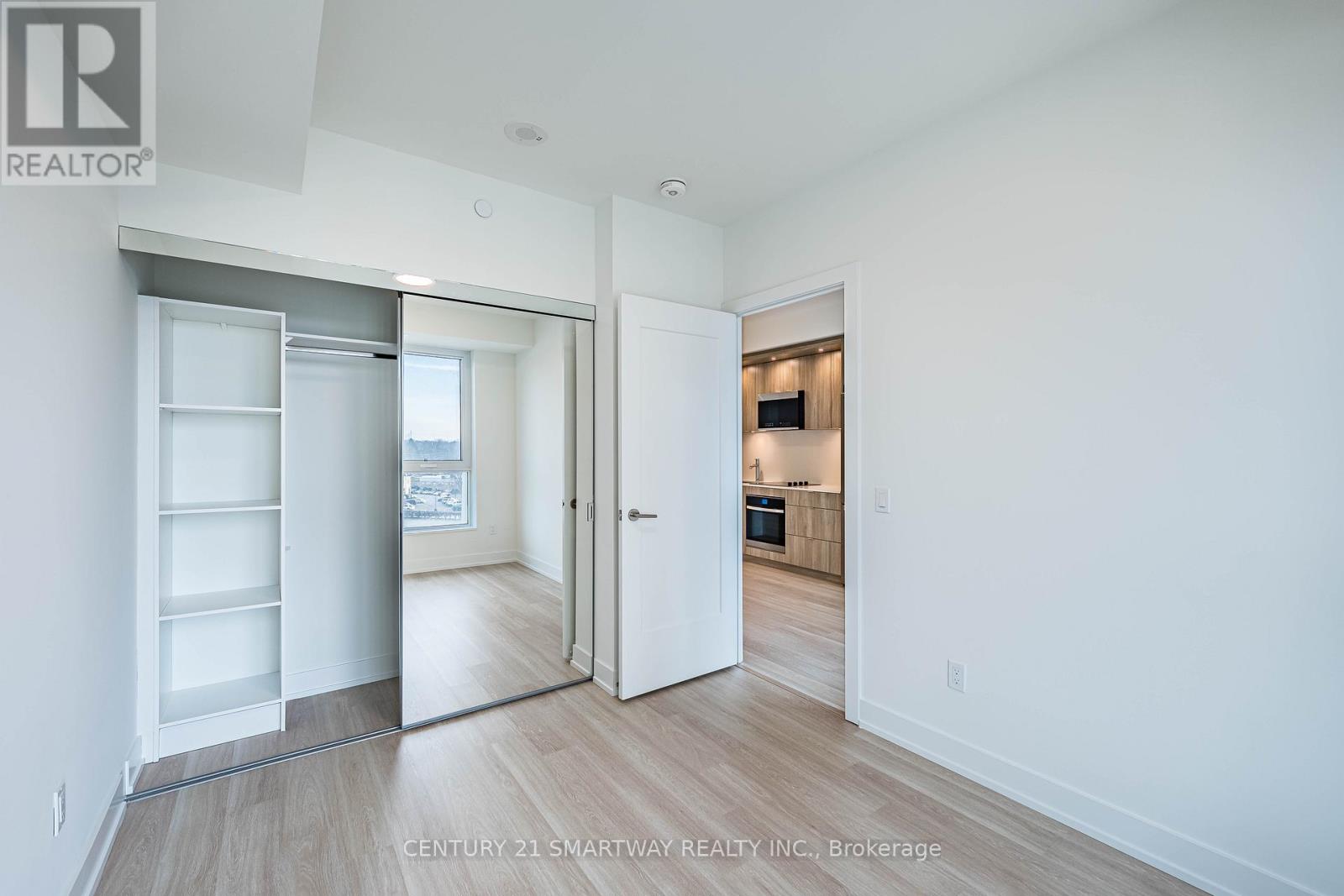 911 - 60 Central Park Roadway, Toronto, Ontario  M9A 0E6 - Photo 19 - W12643052