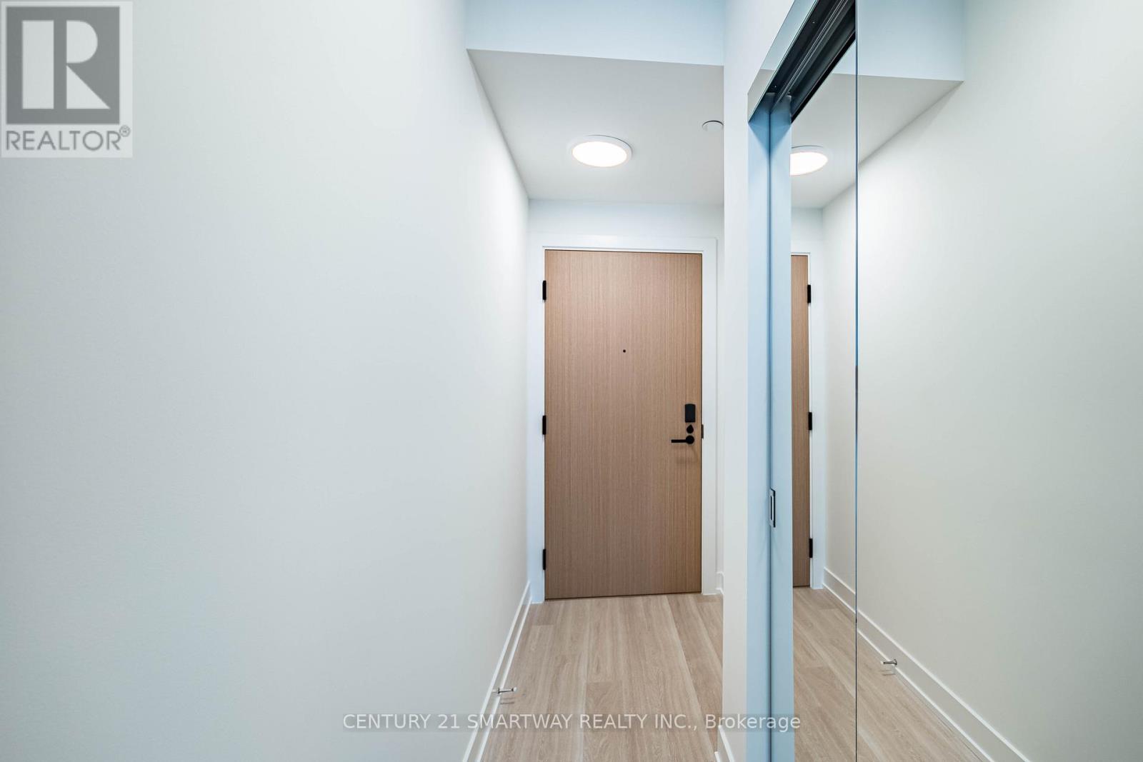 911 - 60 Central Park Roadway, Toronto, Ontario  M9A 0E6 - Photo 7 - W12643052