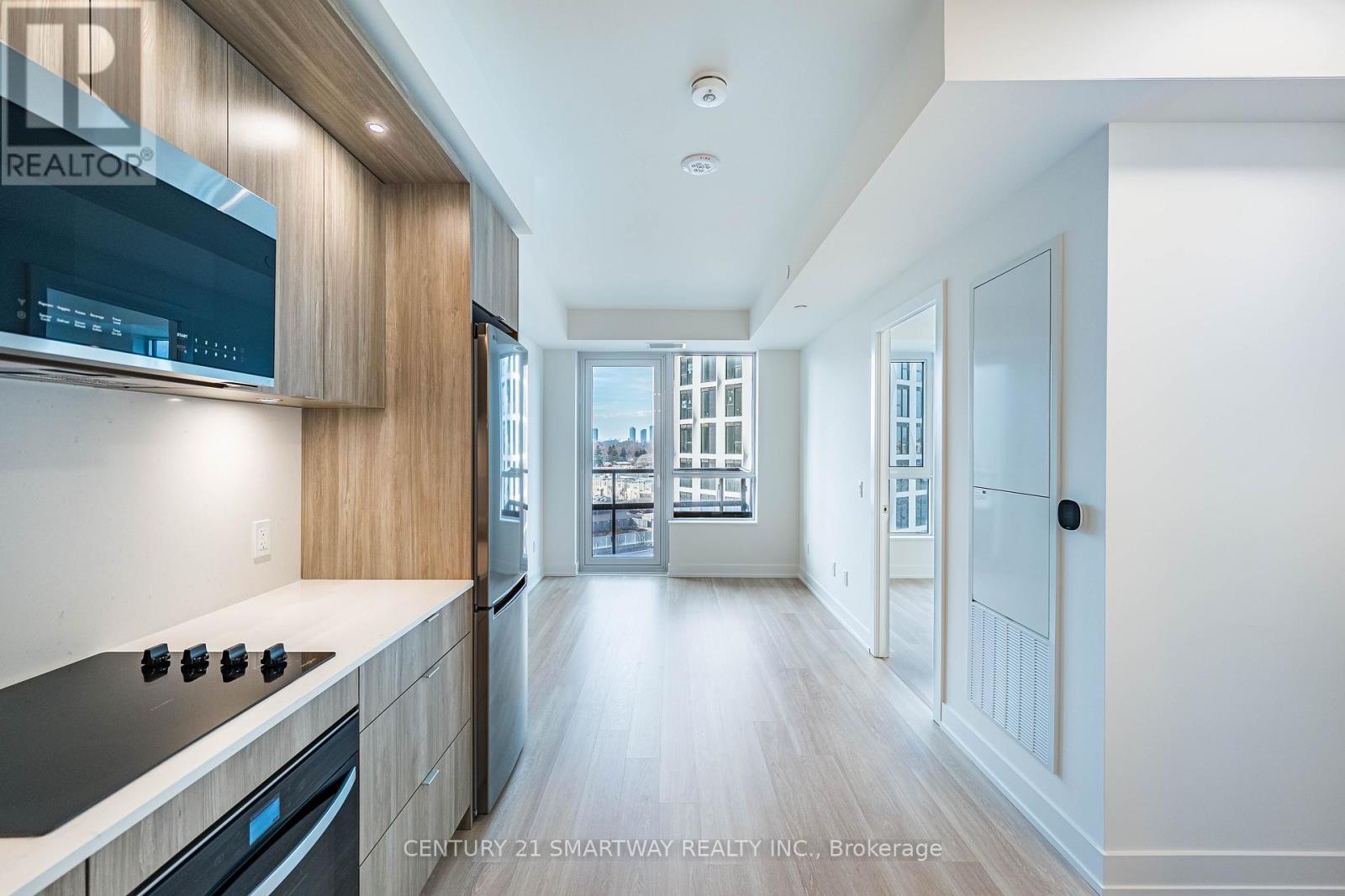 911 - 60 Central Park Roadway, Toronto, Ontario  M9A 0E6 - Photo 8 - W12643052