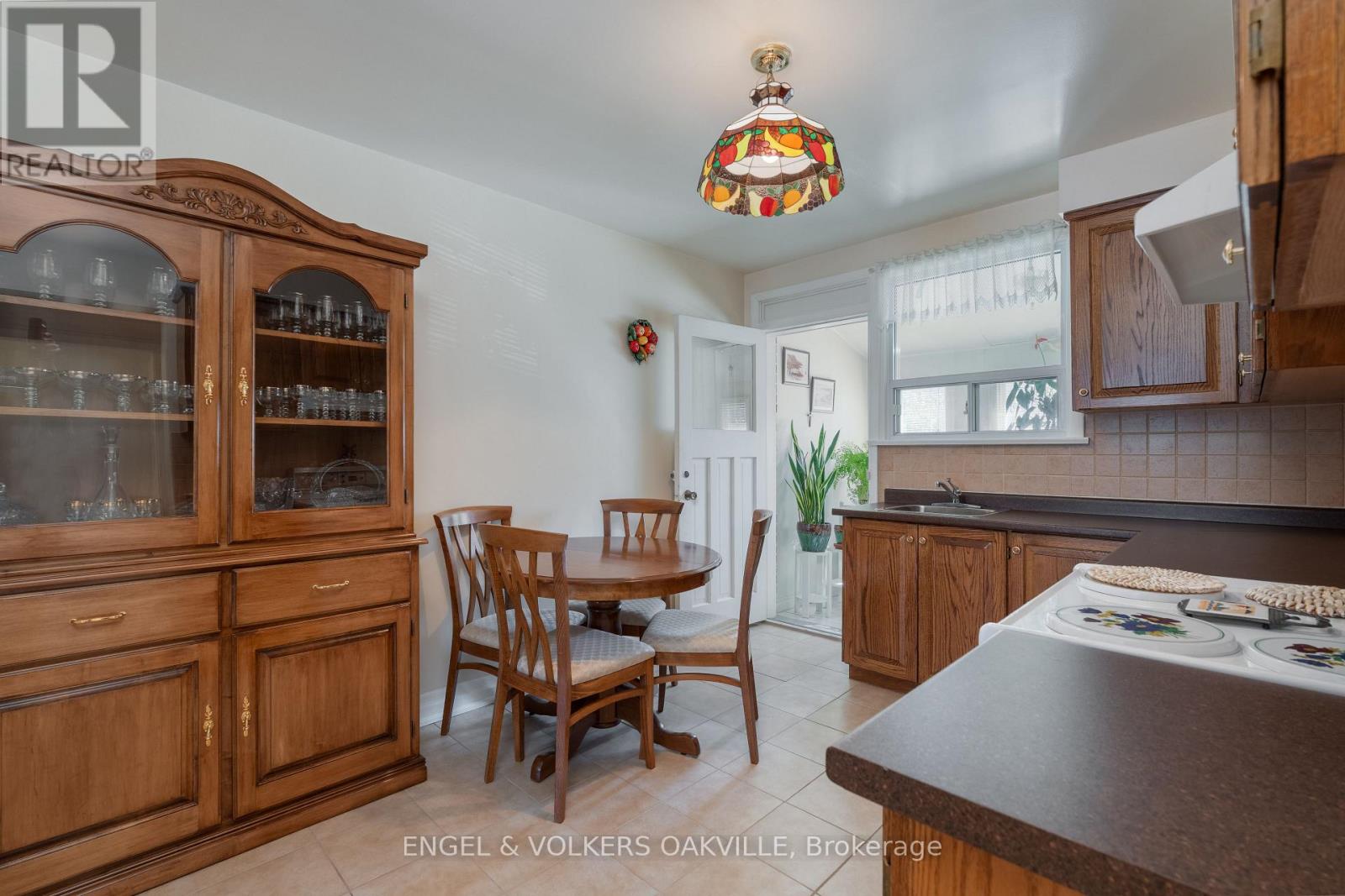 183 Vodden Street E, Brampton, Ontario  L6V 1M9 - Photo 11 - W12643054