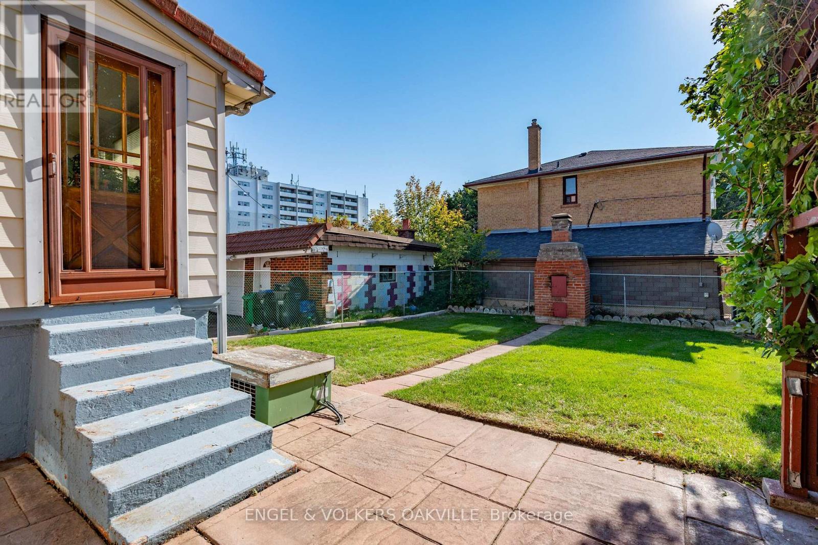 183 Vodden Street E, Brampton, Ontario  L6V 1M9 - Photo 31 - W12643054