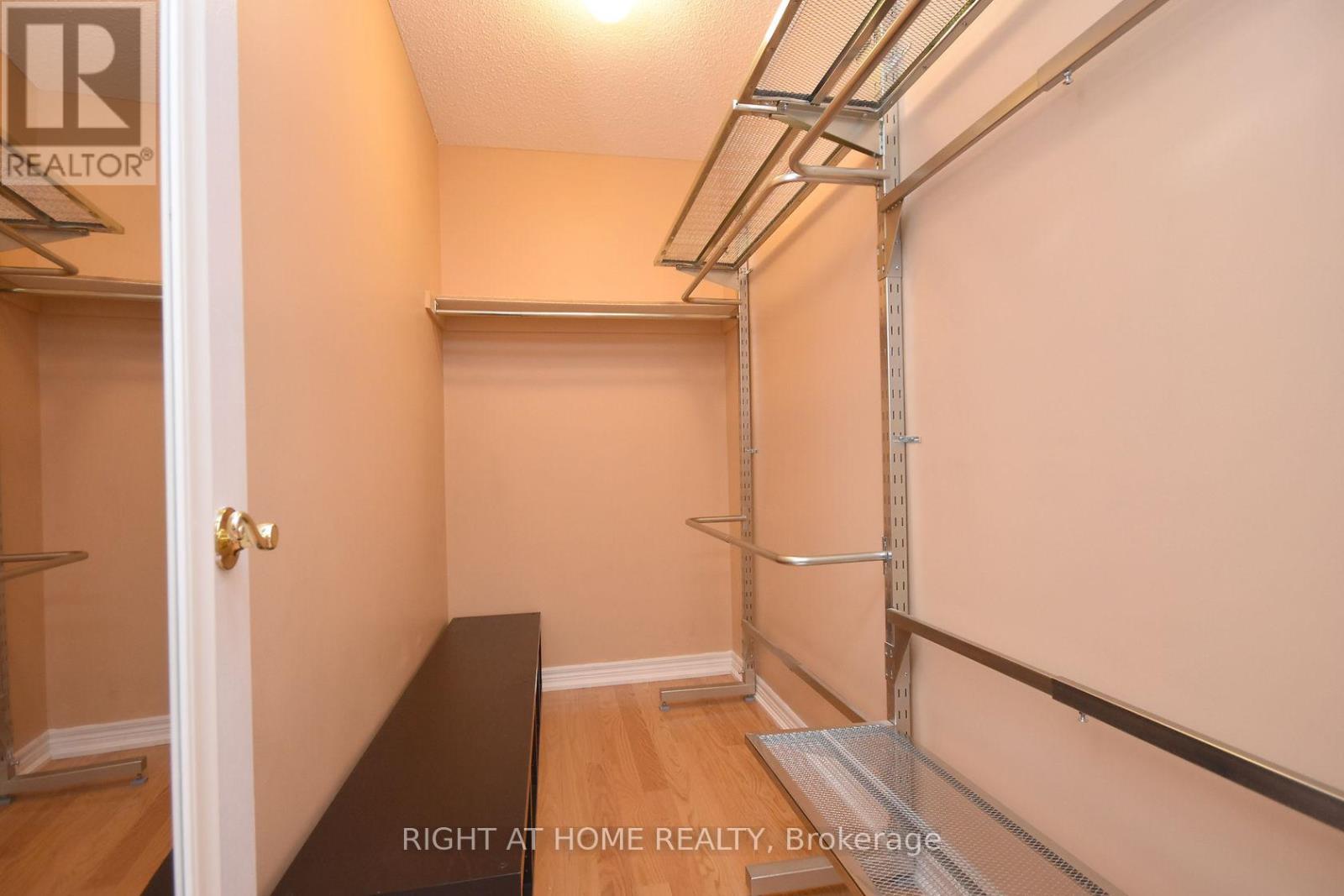 6612 Blackheath Ridge, Mississauga, Ontario  L5W 1Z7 - Photo 12 - W12643066