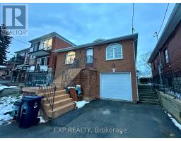 27 VENN CRESCENT, Toronto, Ontario