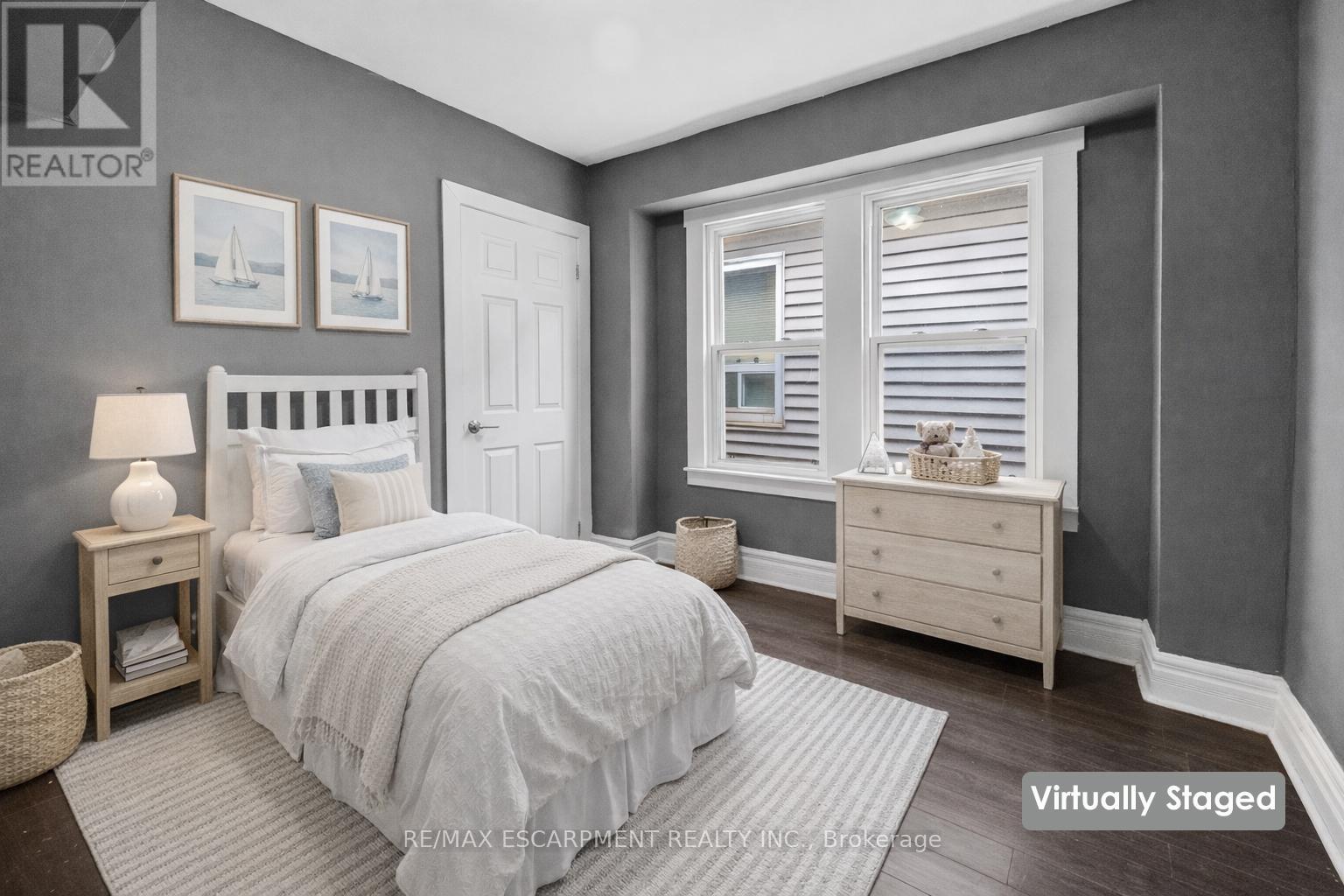 49 Allan Avenue, Hamilton, Ontario  L8H 2C8 - Photo 11 - X12642938