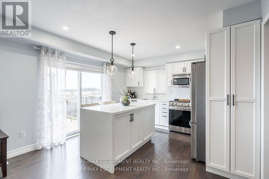 141 Voyager Pass, Hamilton, Ontario  L0R 1C0 - Photo 10 - X12642972