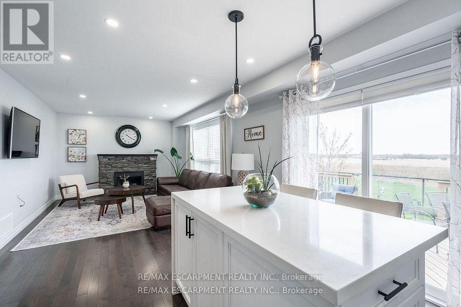 141 Voyager Pass, Hamilton, Ontario  L0R 1C0 - Photo 13 - X12642972