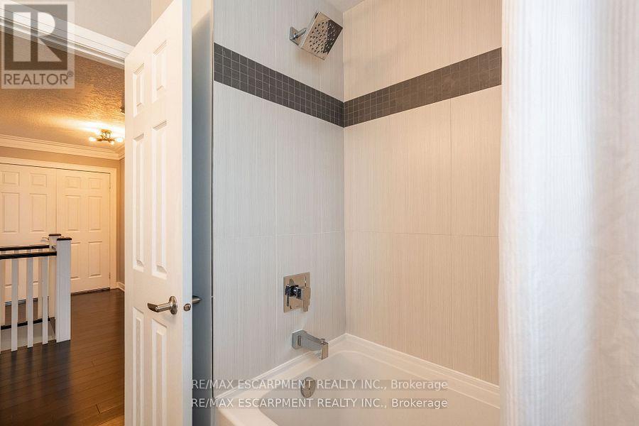 141 Voyager Pass, Hamilton, Ontario  L0R 1C0 - Photo 23 - X12642972