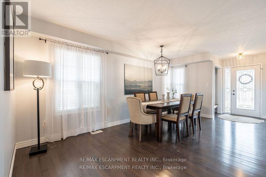 141 Voyager Pass, Hamilton, Ontario  L0R 1C0 - Photo 7 - X12642972