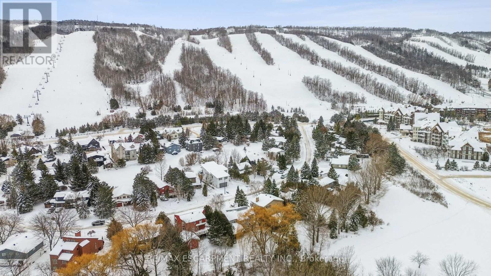 144 Carmichael Crescent, Blue Mountains, Ontario  L9Y 0R3 - Photo 5 - X12642990