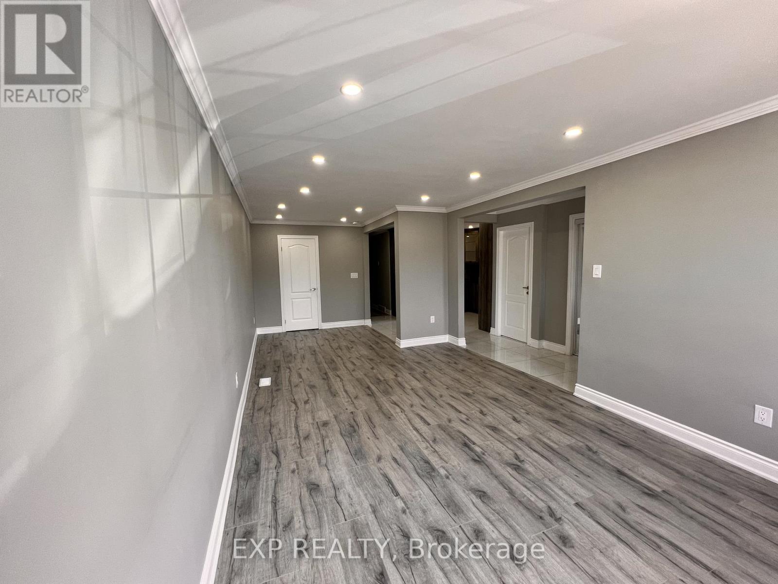 64 Gainsborough Road, Hamilton, Ontario  L8E 1E1 - Photo 10 - X12643016