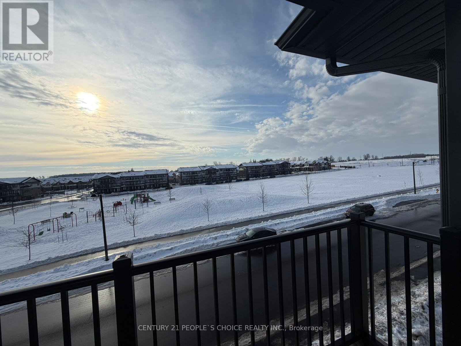 66 Oat Lane, Kitchener, Ontario  N2R 1R7 - Photo 12 - X12643048