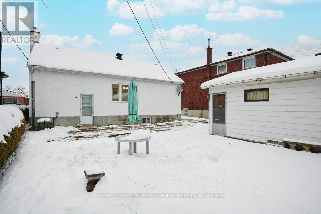 456 Blake Boulevard, Ottawa, Ontario  K1K 1B1 - Photo 19 - X12642156