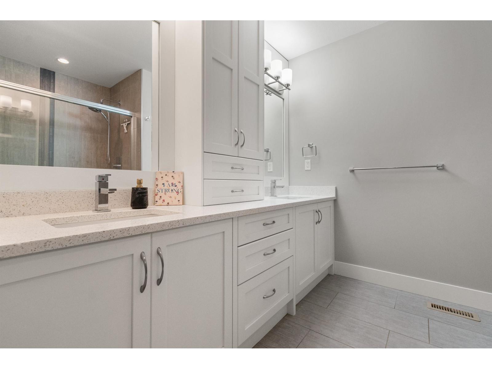 5418 Dolly Varden Lane, Garrison Crossing, Chilliwack, British Columbia  V2R 0Z5 - Photo 10 - R3074511