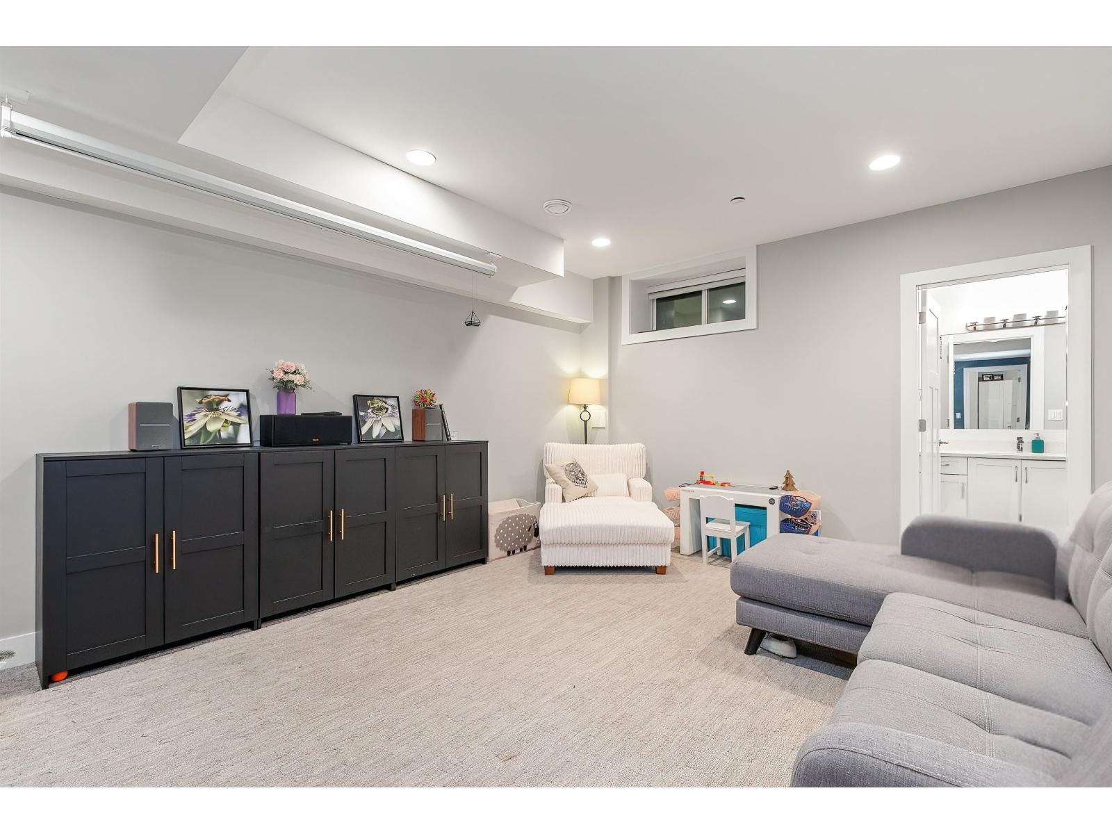 5418 Dolly Varden Lane, Garrison Crossing, Chilliwack, British Columbia  V2R 0Z5 - Photo 15 - R3074511