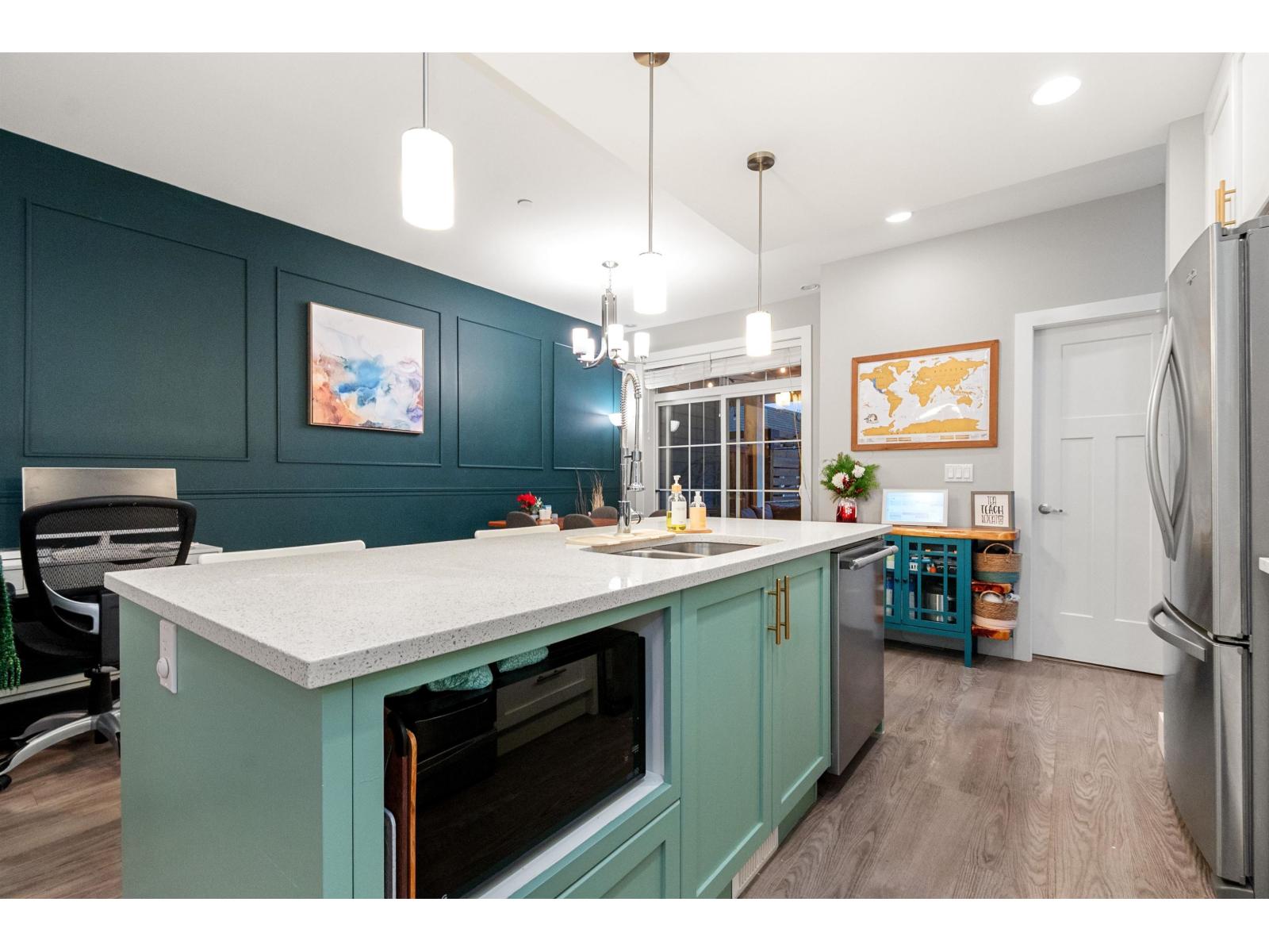 5418 Dolly Varden Lane, Garrison Crossing, Chilliwack, British Columbia  V2R 0Z5 - Photo 4 - R3074511